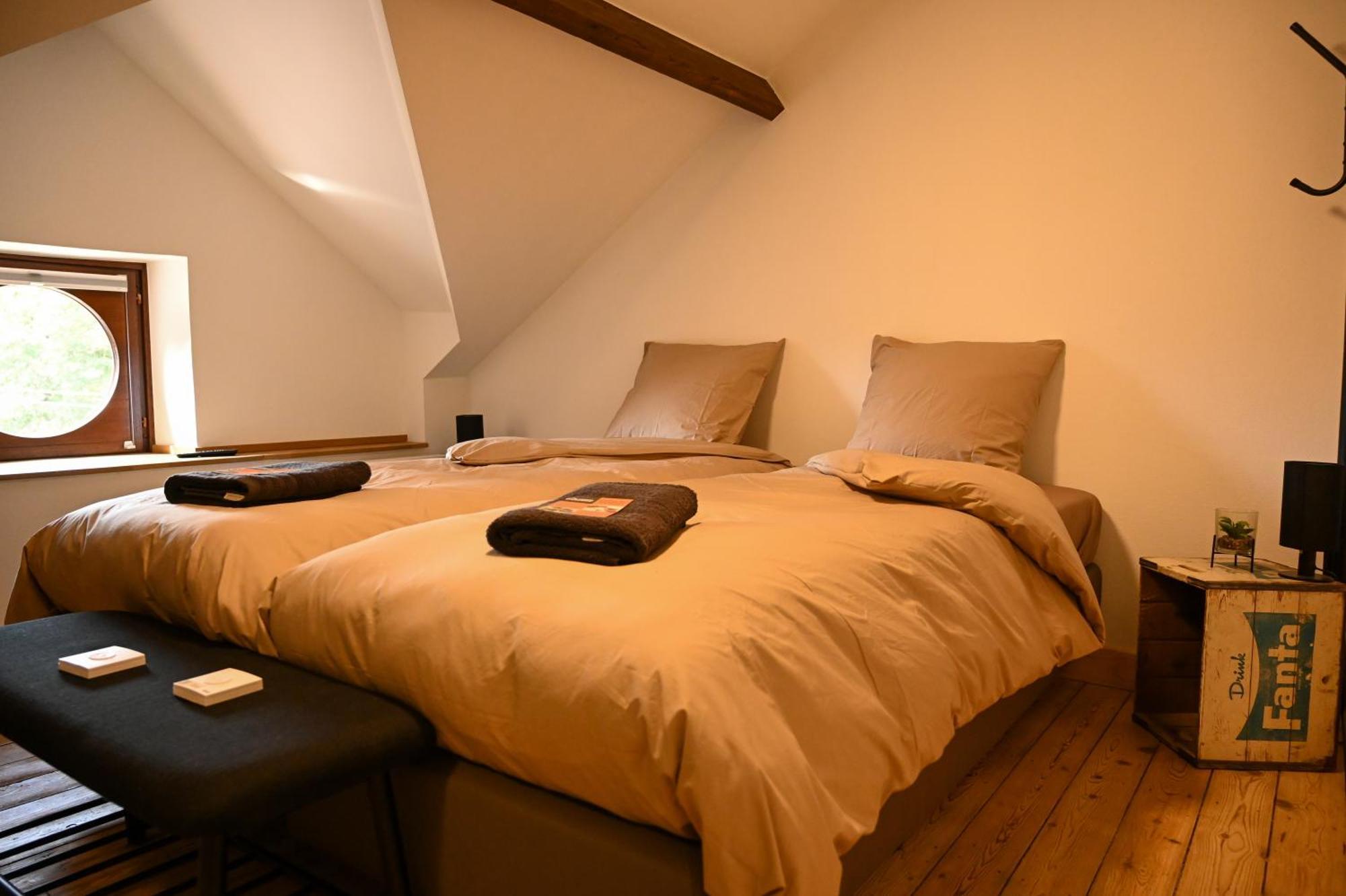スタヴロOpen Source A L'Entree Du Circuit!アパートメント 部屋 写真
